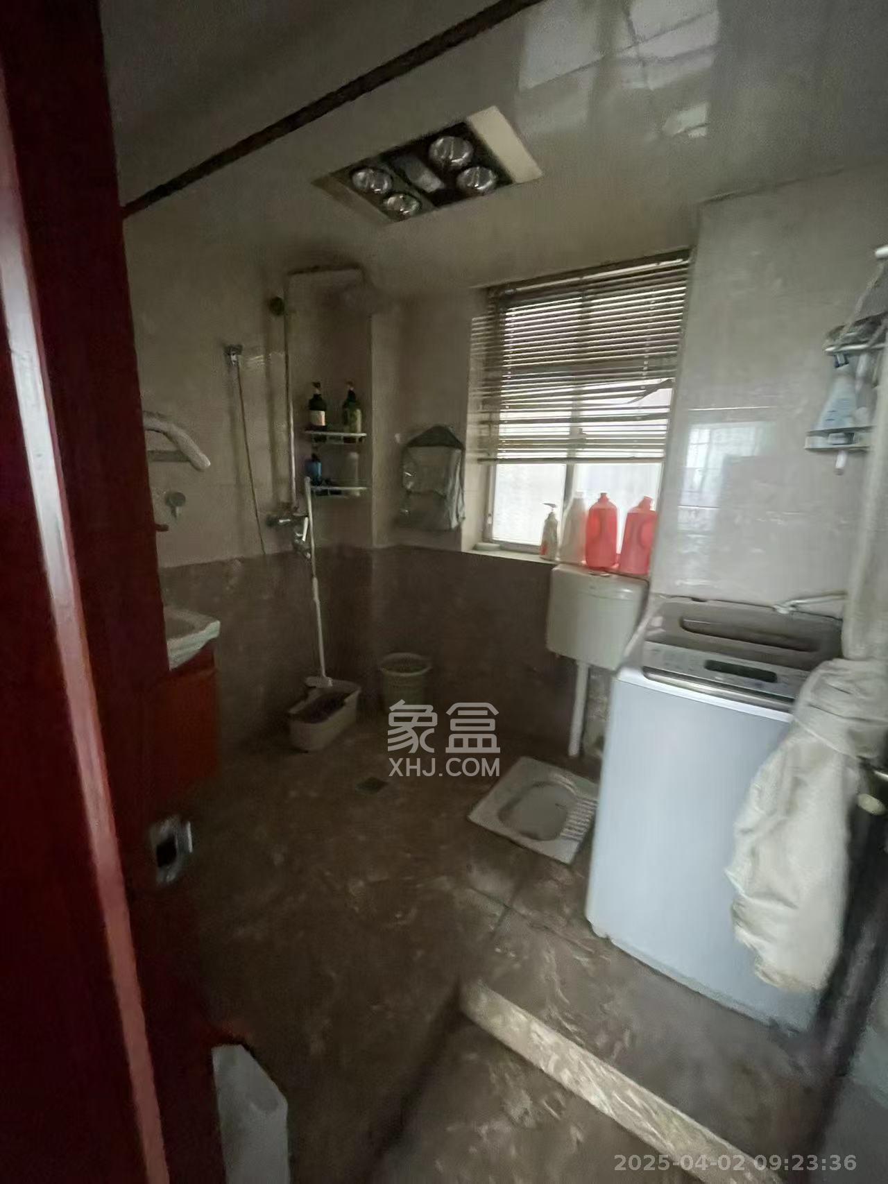 天心大厦 2室1厅1卫 2600.0元/月 天心大厦 2室1厅1卫 2600.0元/月室内图