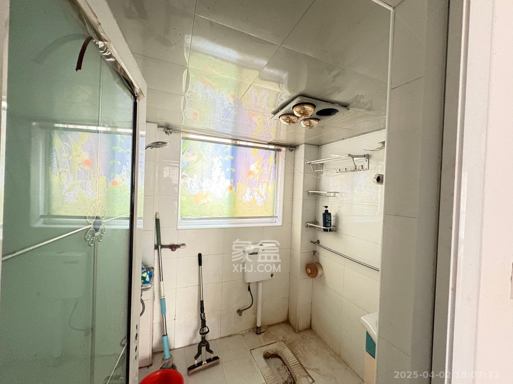 鄱阳小区 3室2厅1卫 1500.0元/月 鄱阳小区 3室2厅1卫 1500.0元/月室内图