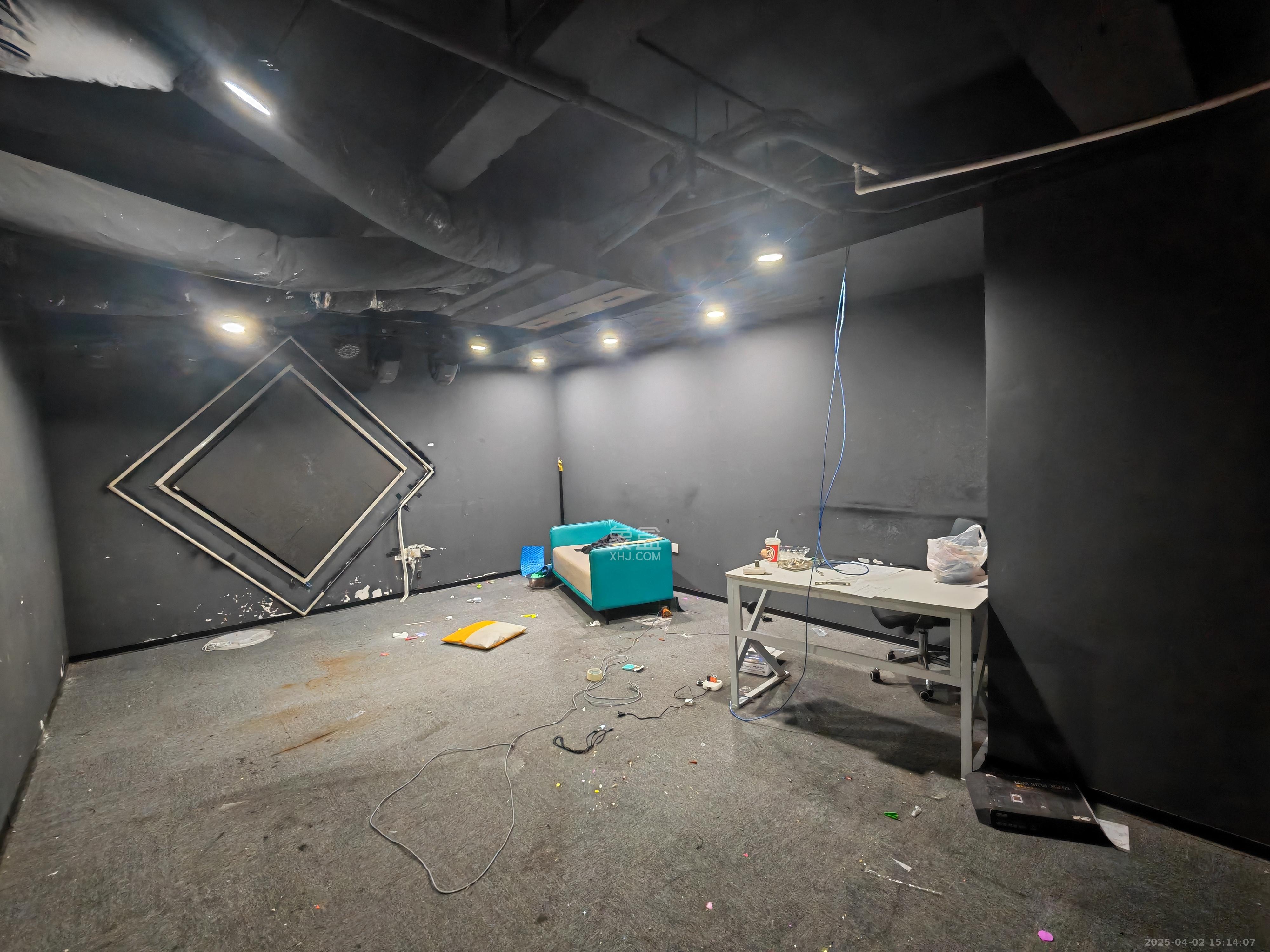 蓝湾国际广场 1室1厅1卫 15800.0元/月 蓝湾国际广场 1室1厅1卫 15800.0元/月室内图