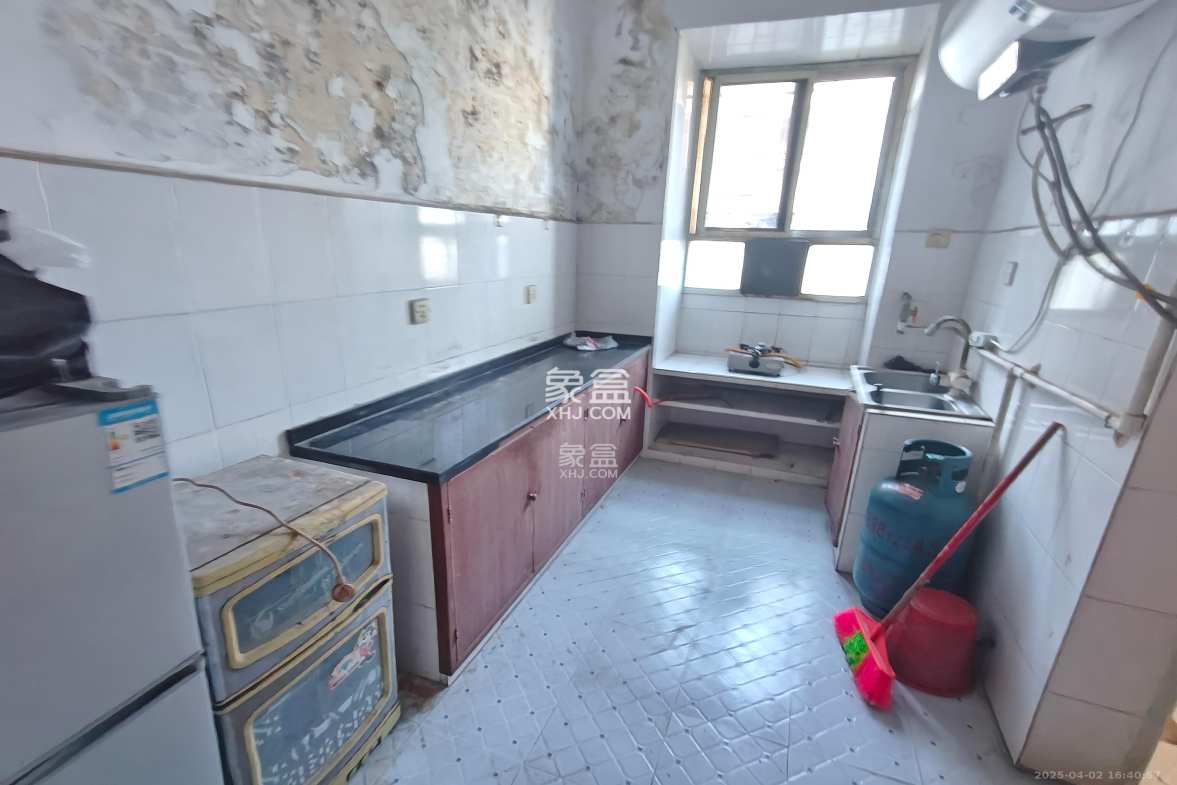 南沙井红旗织布厂宿舍 2室1厅1卫 1000.0元/月 南沙井红旗织布厂宿舍 2室1厅1卫 1000.0元/月室内图