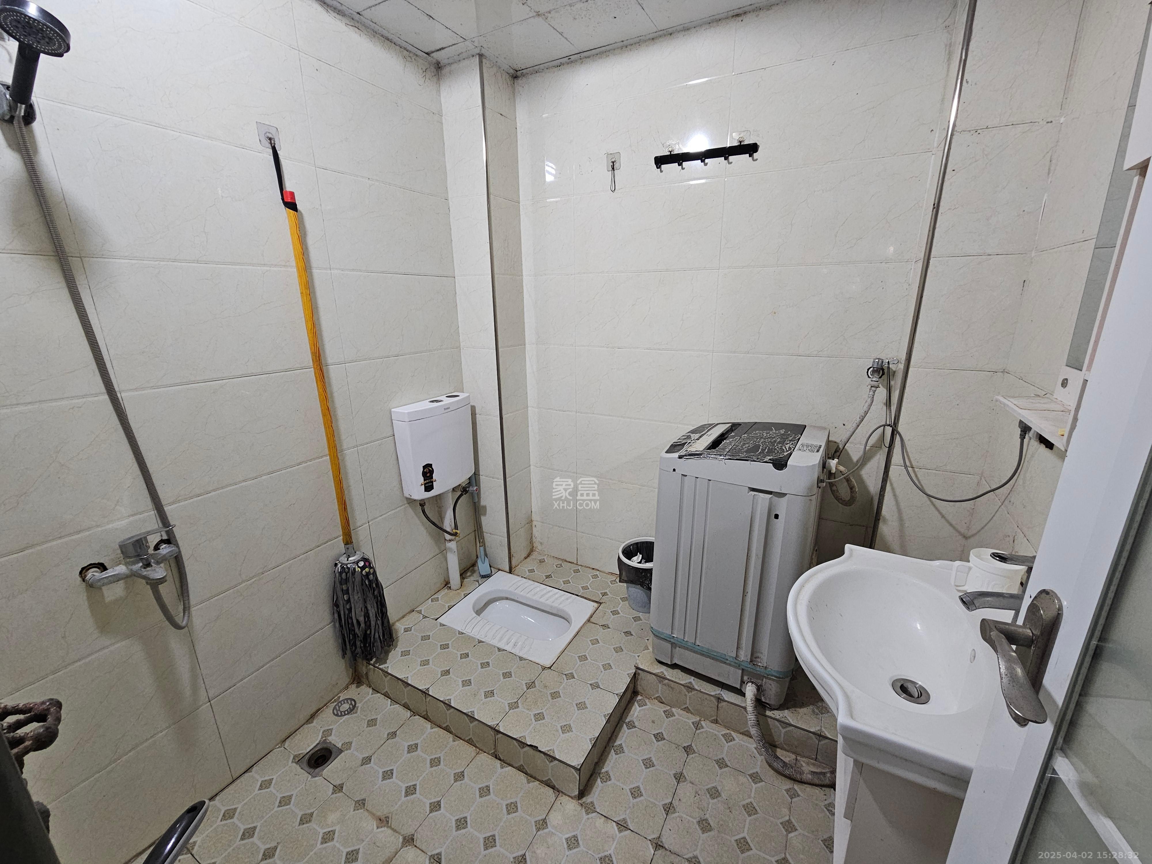 省建苑小区  3室1厅1卫   2200.00元/月室内图