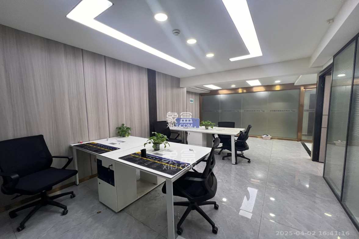 蓝湾国际广场 1室1厅1卫 6500.0元/月 蓝湾国际广场 1室1厅1卫 6500.0元/月室内图