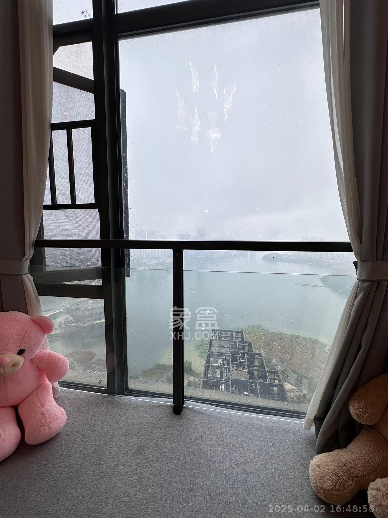 卓越浅水湾  1室0厅0卫    1800.0元/月室内图