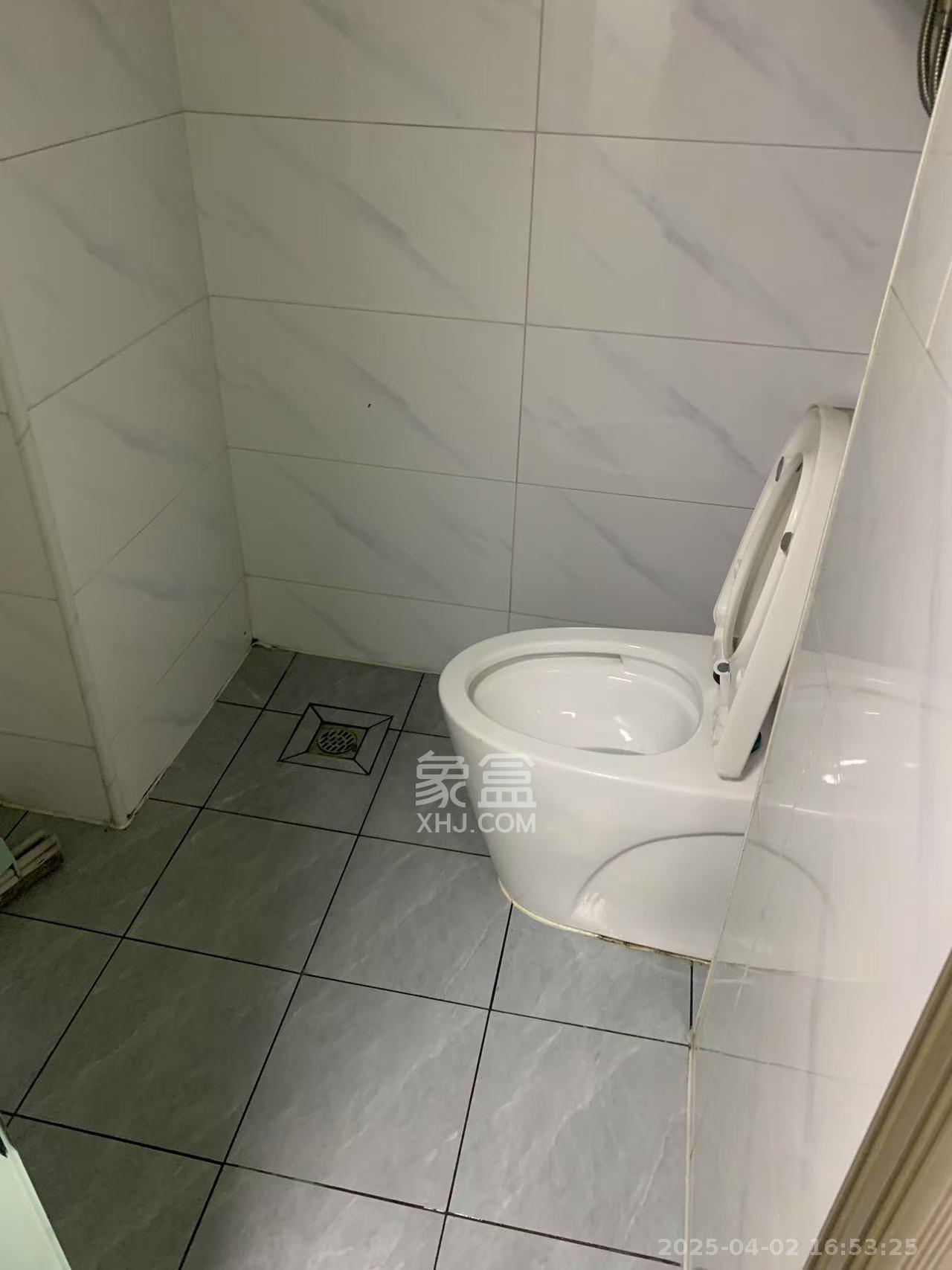 龙湖新壹城 1室1厅1卫 2600.0元/月 龙湖新壹城 1室1厅1卫 2600.0元/月室内图