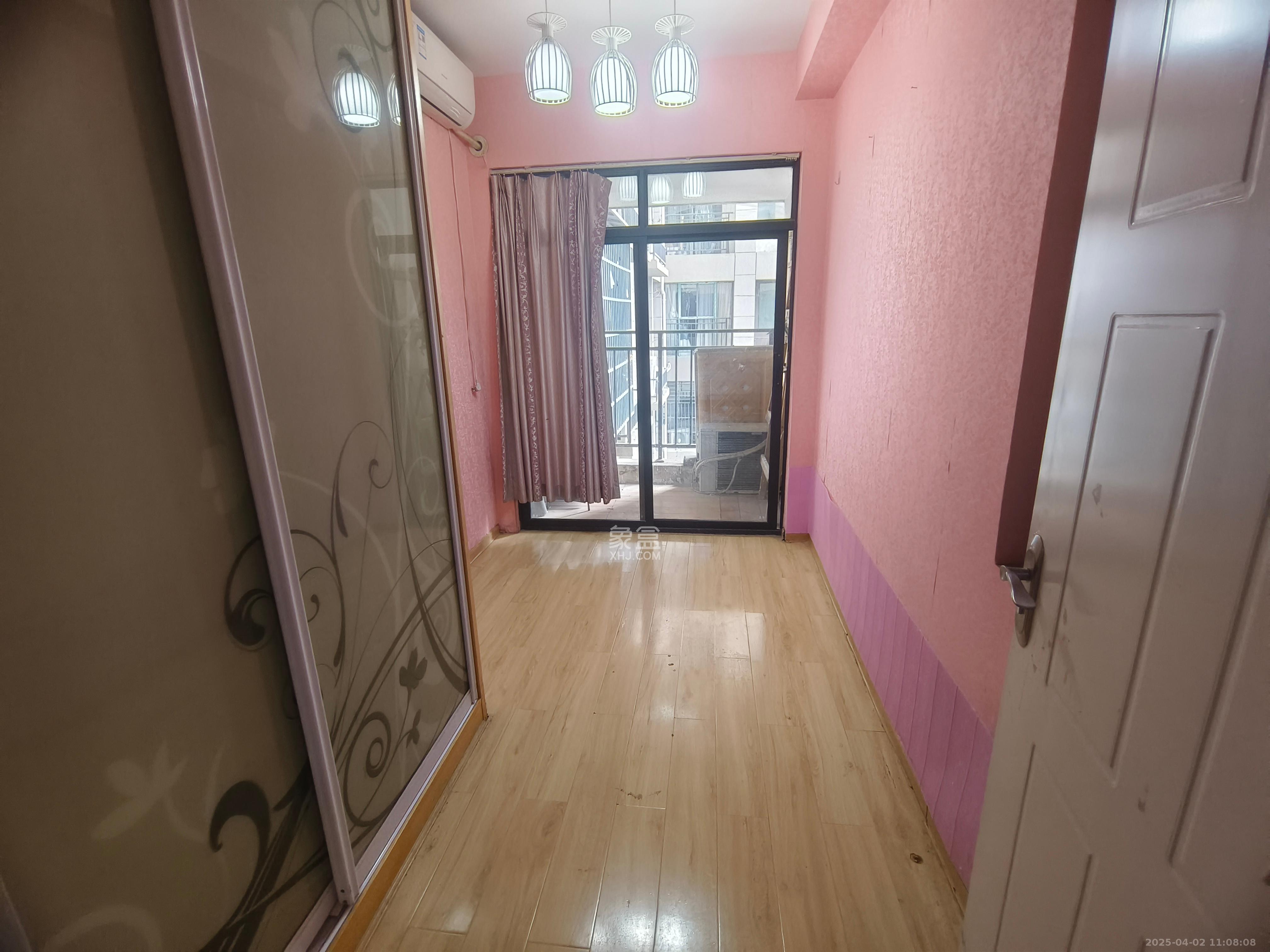 湘腾城市广场 3室2厅1卫 3200.0元/月 湘腾城市广场 3室2厅1卫 3200.0元/月室内图