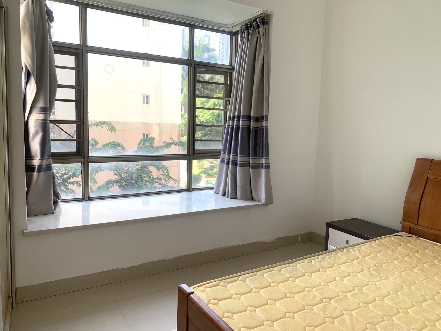 亚洲豪苑南区  3室2厅2卫    160.0万 亚洲豪苑南区  3室2厅2卫    160.0万室内图