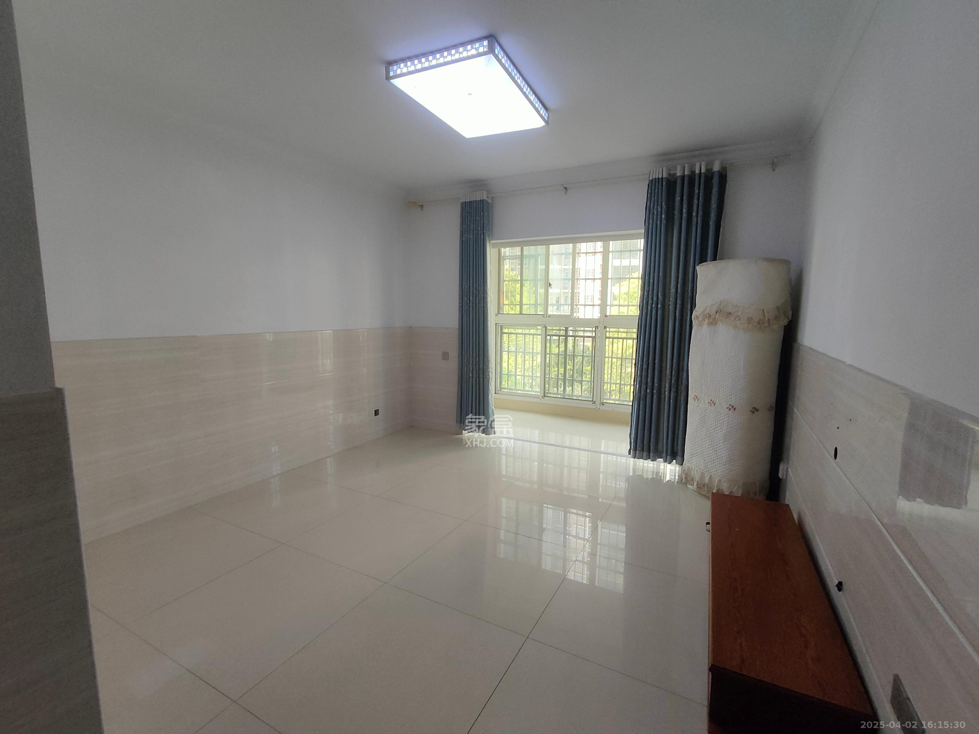 和馨园 3室2厅2卫 2450.0元/月 和馨园 3室2厅2卫 2450.0元/月室内图