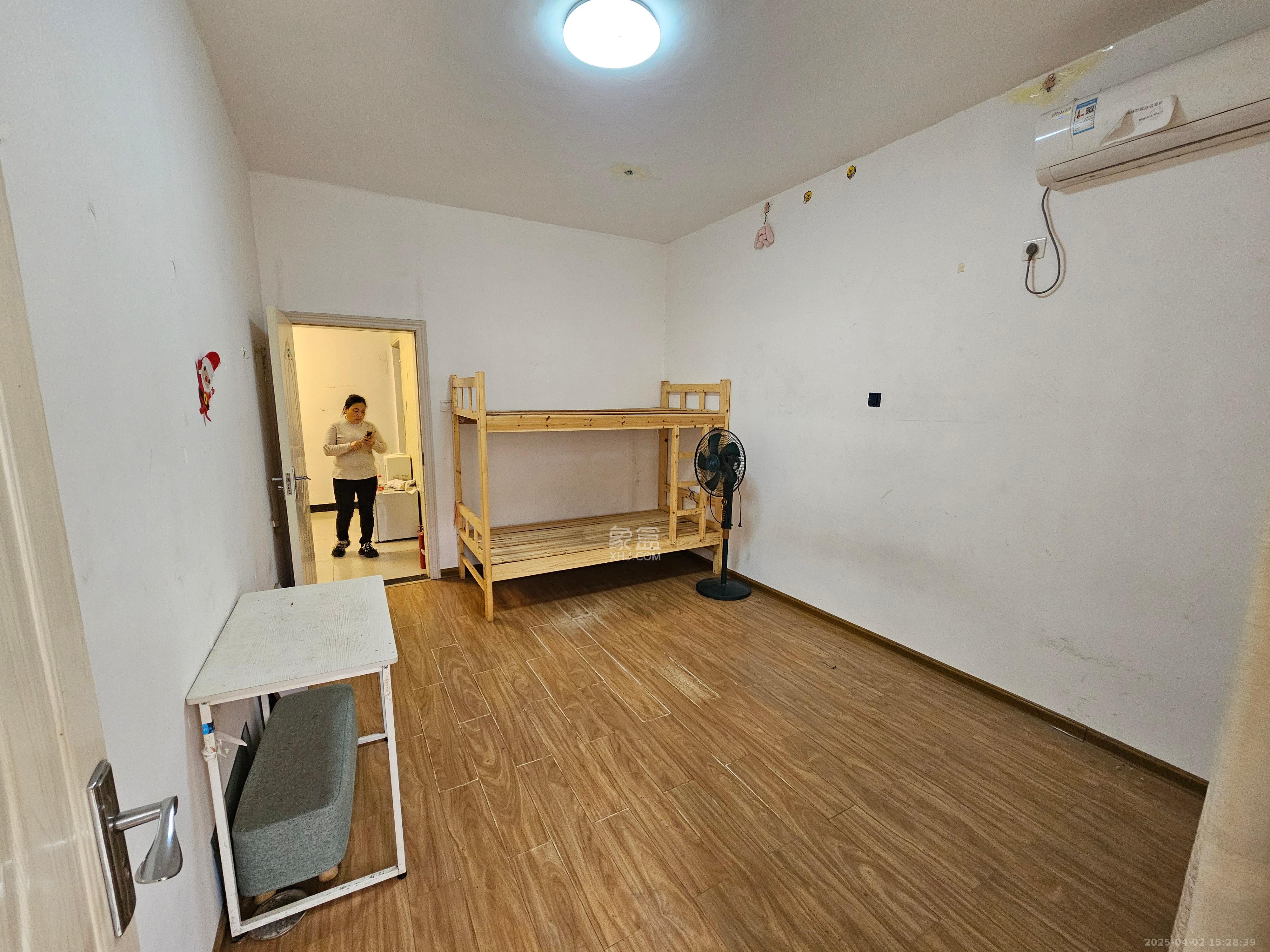 省建苑小区  3室1厅1卫   2200.00元/月室内图