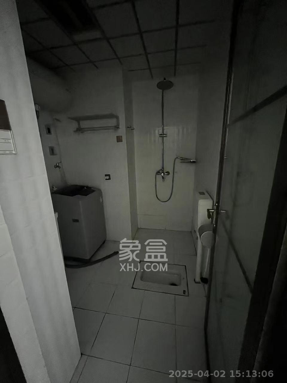 众东国际  1室1厅1卫   2000.00元/月室内图
