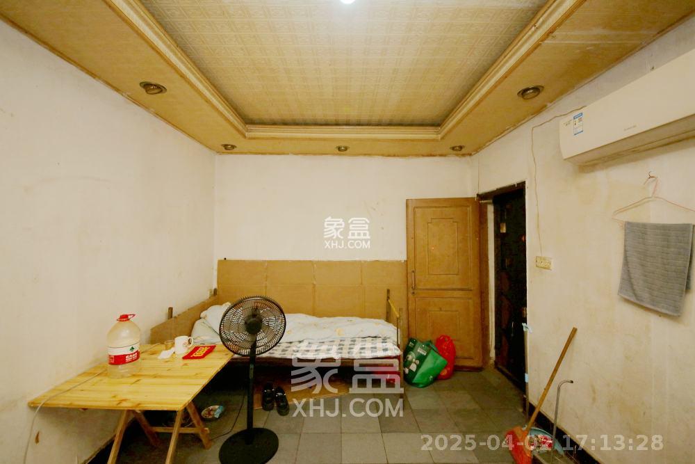 朝阳一、二村 3室1厅1卫 2000.0元/月 朝阳一、二村 3室1厅1卫 2000.0元/月室内图