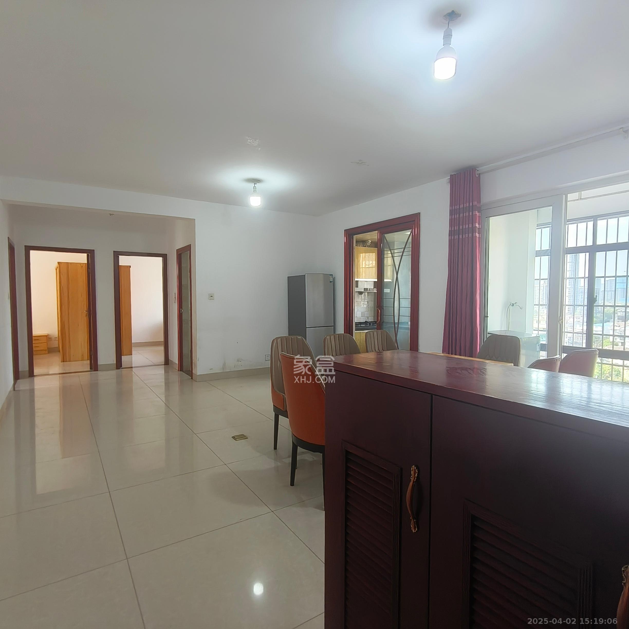 和润园一、二期 3室2厅1卫 1800.0元/月 和润园一、二期 3室2厅1卫 1800.0元/月室内图