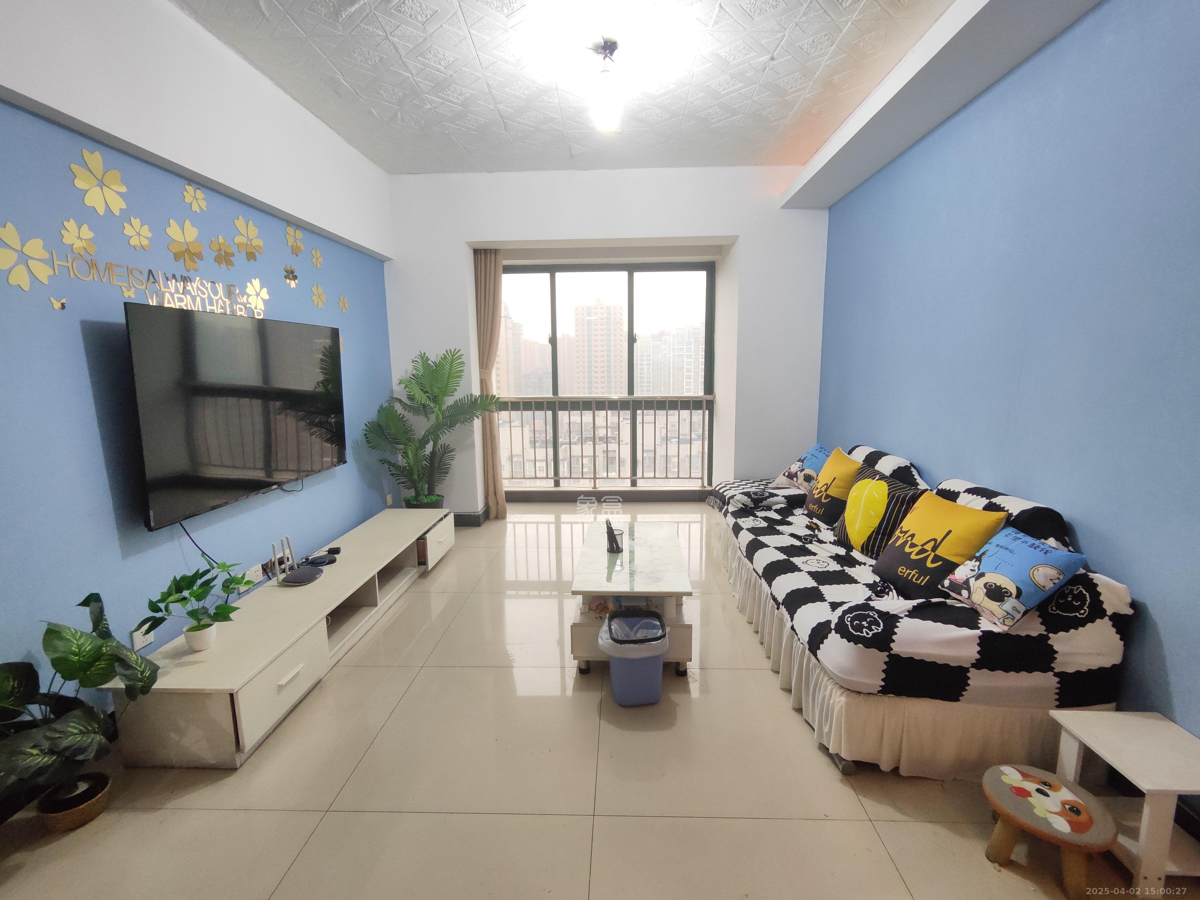 华天LOHO小镇 2室2厅1卫 1400.0元/月 华天LOHO小镇 2室2厅1卫 1400.0元/月室内图