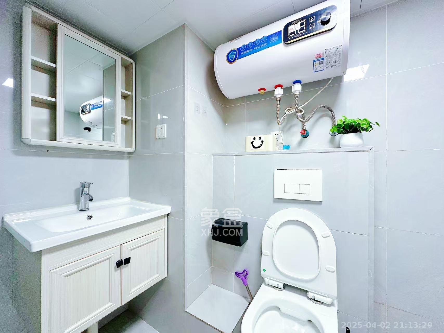 敬天广场  1室0厅0卫    3200.0元/月 敬天广场  1室0厅0卫    3200.0元/月室内图