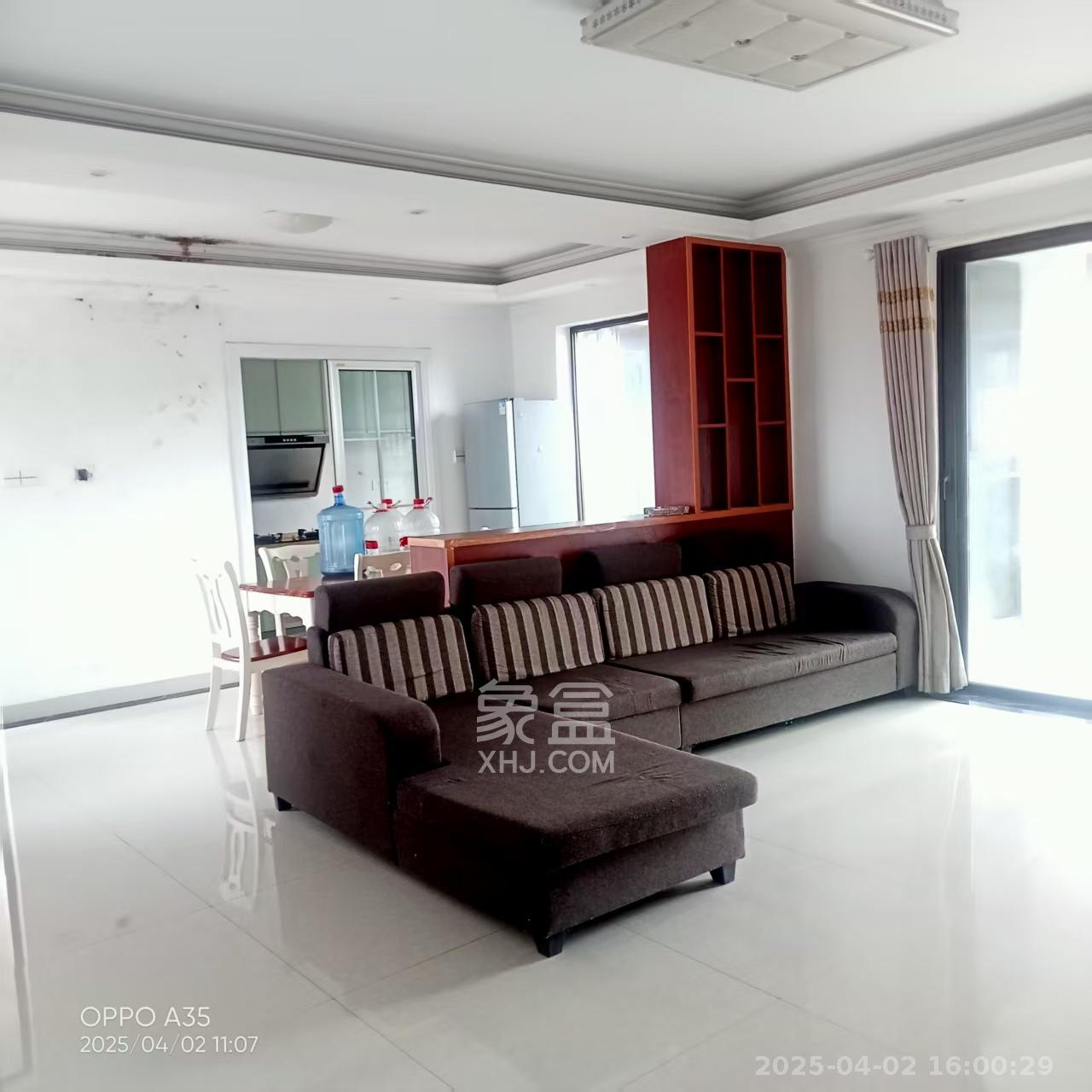 华润凤凰城三期 3室2厅2卫 2100.0元/月 华润凤凰城三期 3室2厅2卫 2100.0元/月室内图