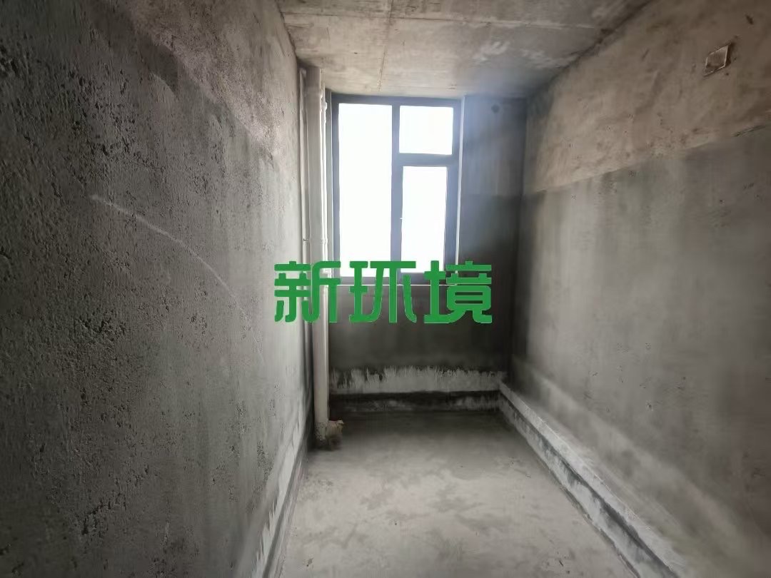 江与城 4室2厅2卫 180.0万 江与城 4室2厅2卫 180.0万客厅