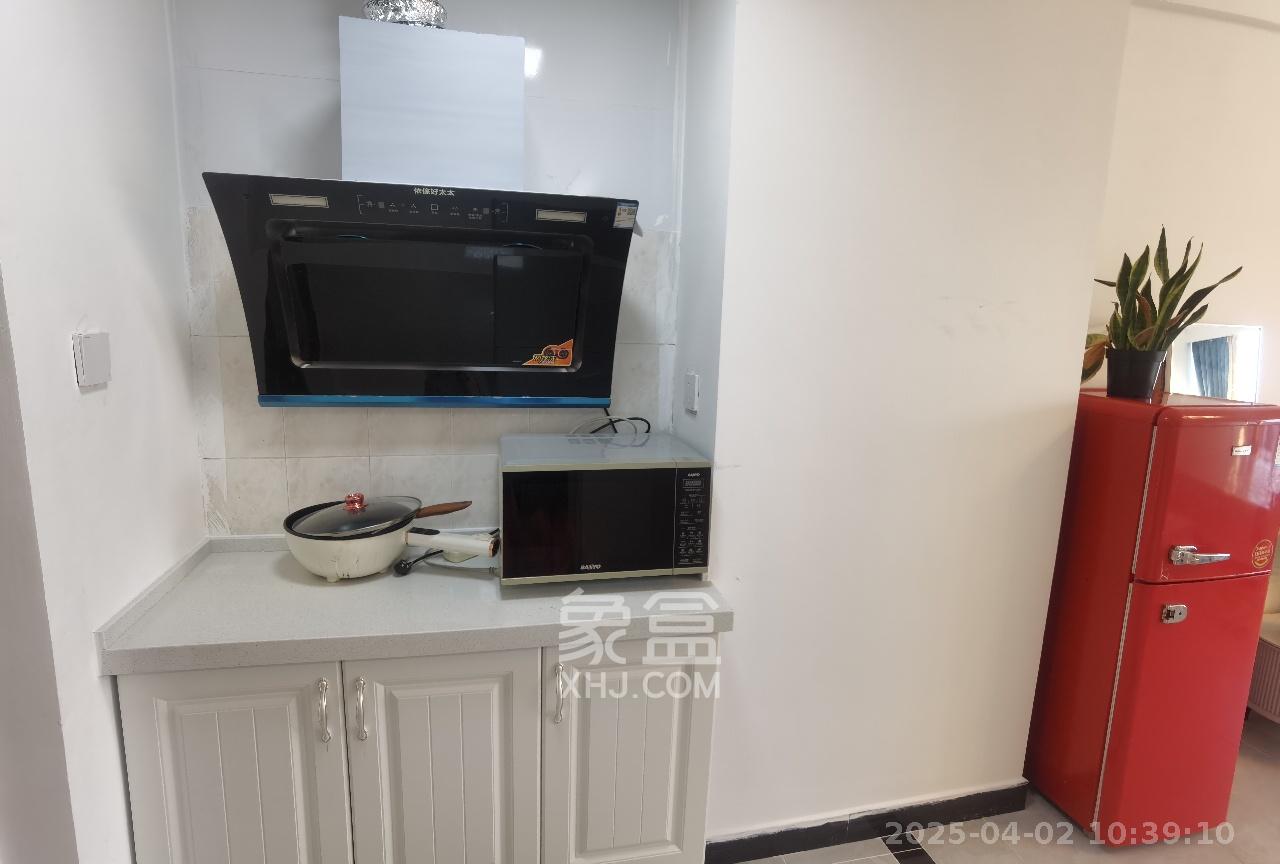 和府 1室1厅1卫 1900.0元/月 和府 1室1厅1卫 1900.0元/月室内图