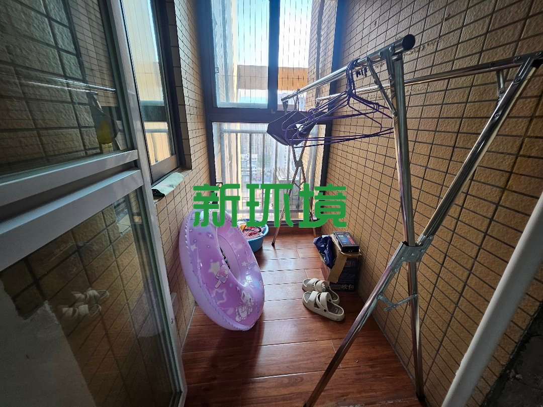高盛澧园三期  1室0厅0卫   64.80万客厅