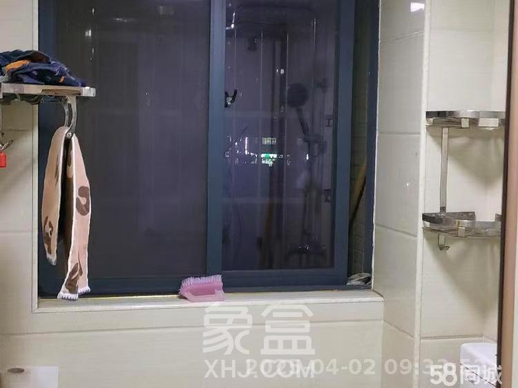 佳美紫郡  3室2厅2卫   2000.00元/月室内图