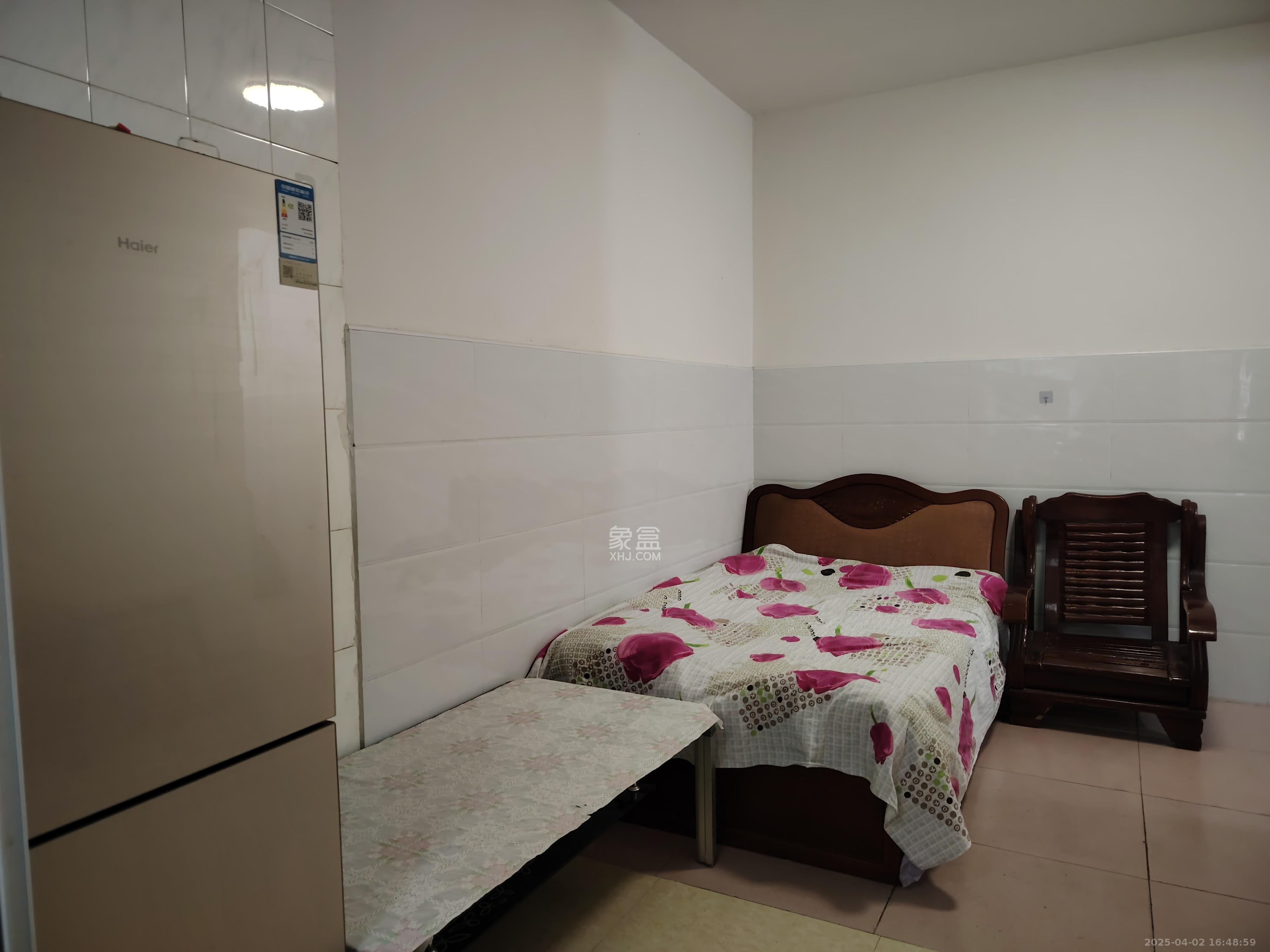 火炬村 1室1厅1卫 1200.0元/月 火炬村 1室1厅1卫 1200.0元/月室内图