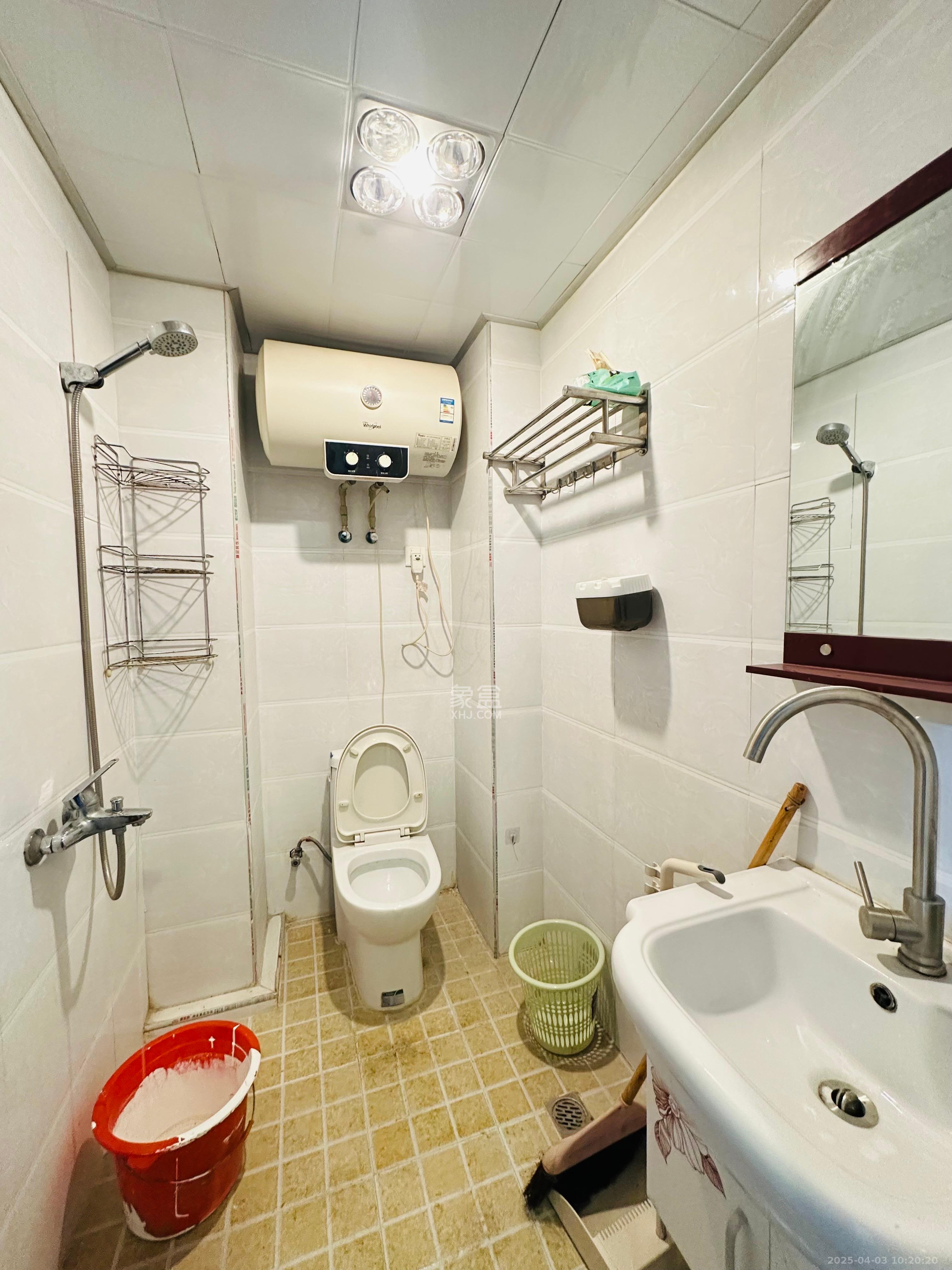 达美D6区 1室1厅1卫 1200.0元/月 达美D6区 1室1厅1卫 1200.0元/月室内图