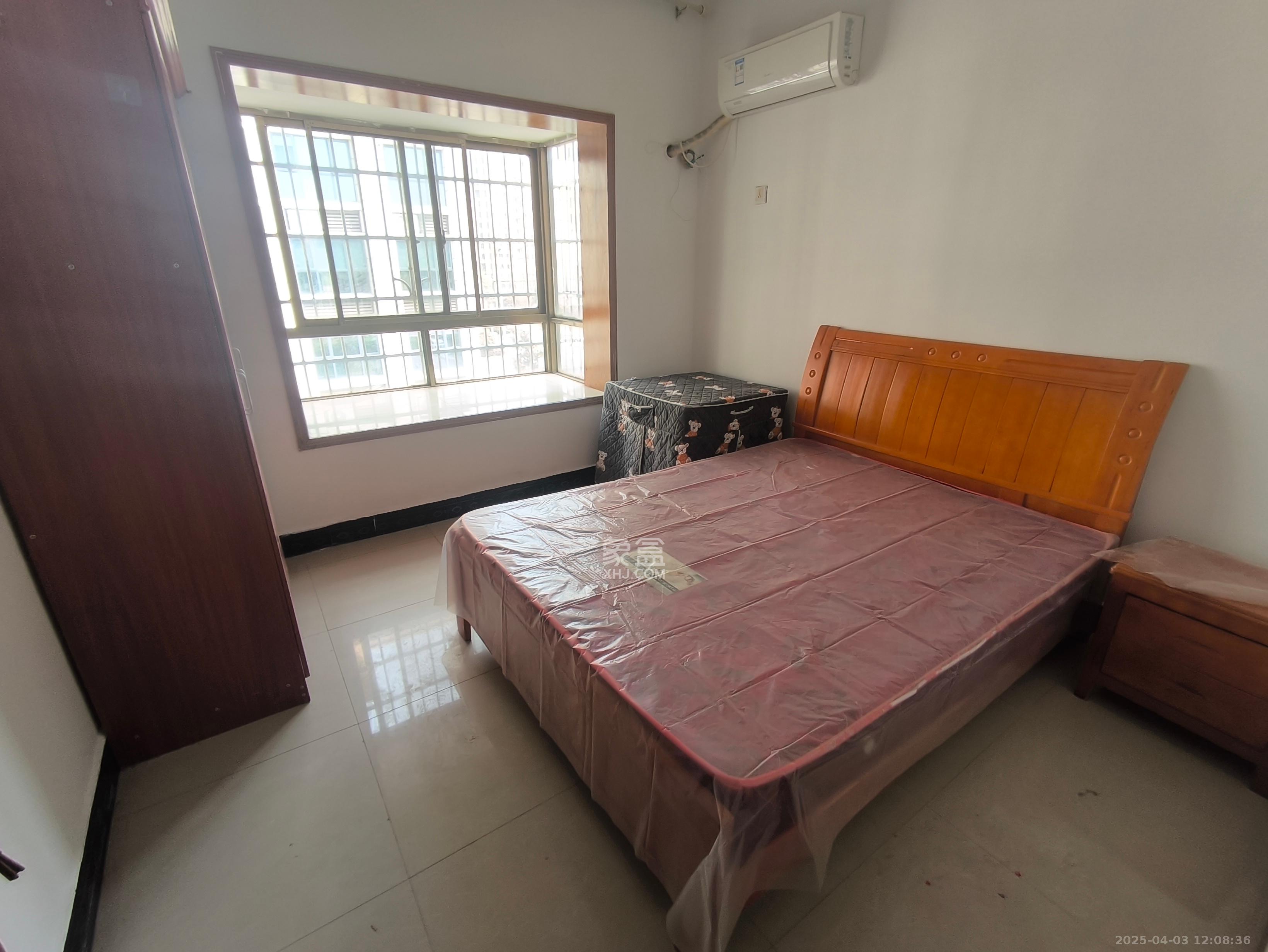 新路小区 1室0厅0卫 1800.0元/月 新路小区 1室0厅0卫 1800.0元/月室内图