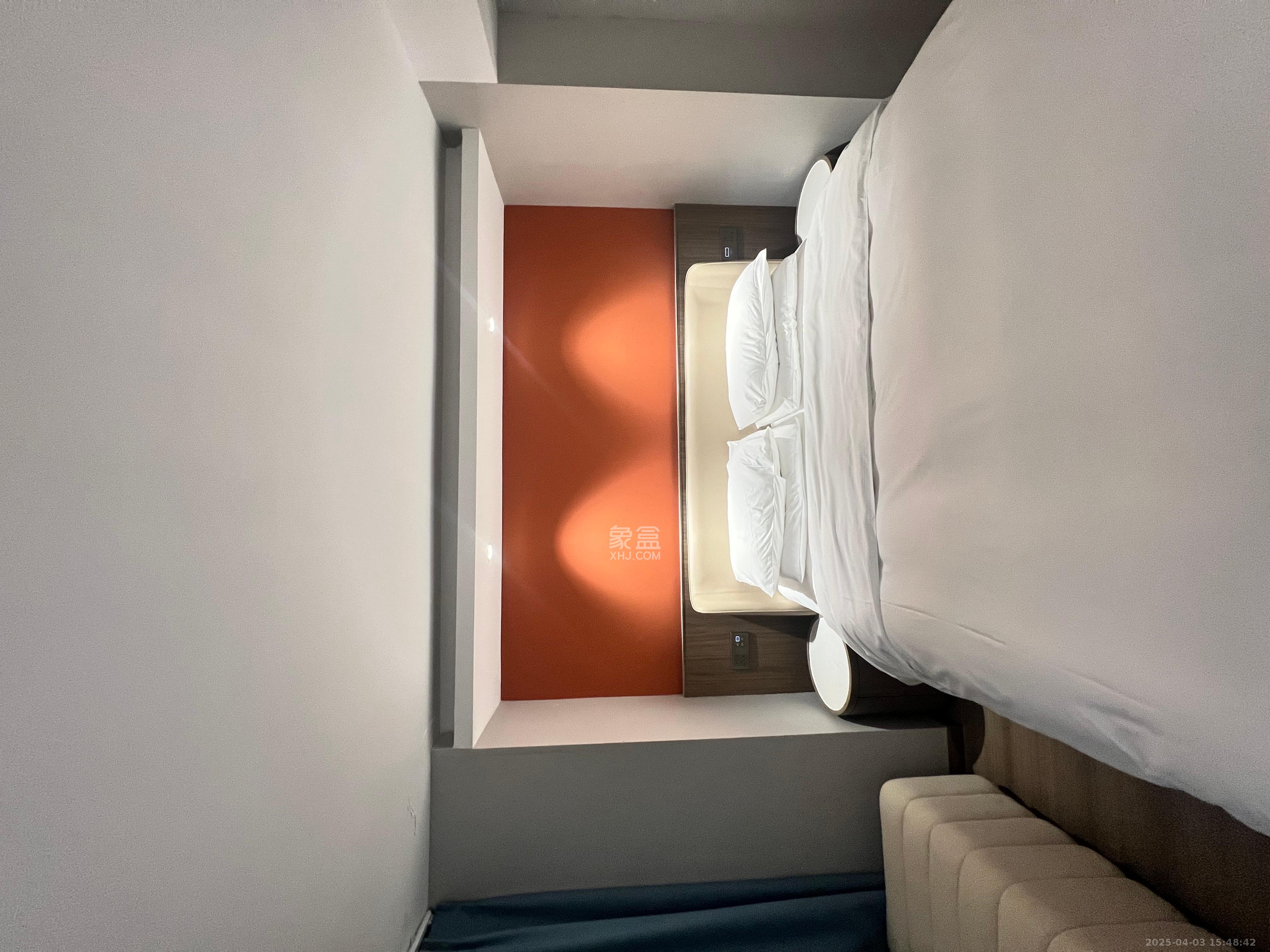 佳兆业云顶都汇 2室1厅1卫 2200.0元/月 佳兆业云顶都汇 2室1厅1卫 2200.0元/月室内图