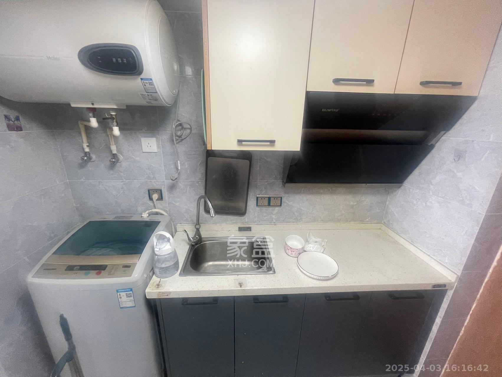 洋湖时代  1室1厅1卫    1400.0元/月 洋湖时代  1室1厅1卫    1400.0元/月室内图