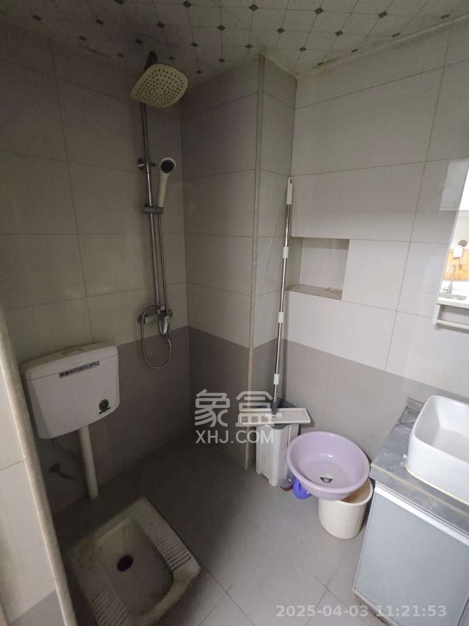 龙湖湘江星座（祺鑫星座公寓）  1室0厅0卫   1500.00元/月室内图