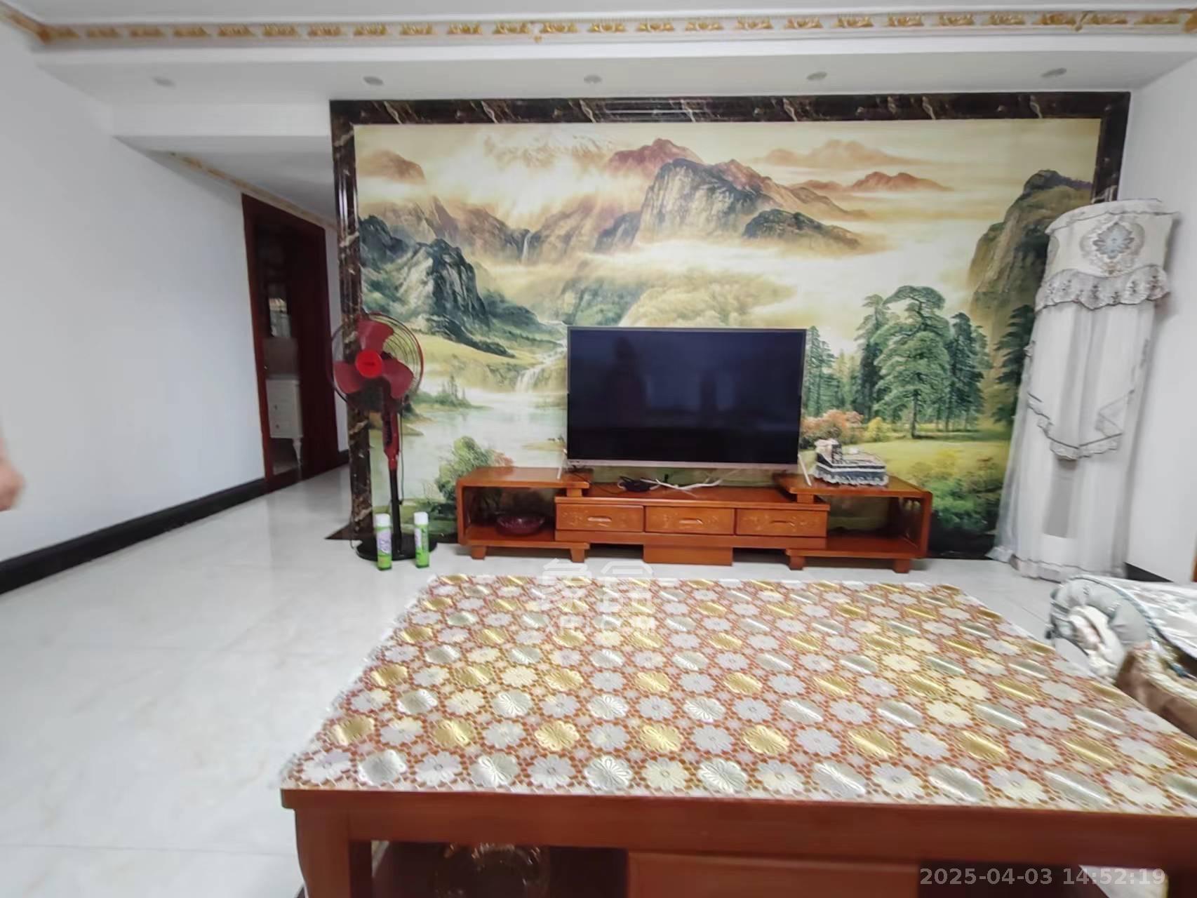 长永佳苑 3室2厅1卫 2300.0元/月 长永佳苑 3室2厅1卫 2300.0元/月室内图