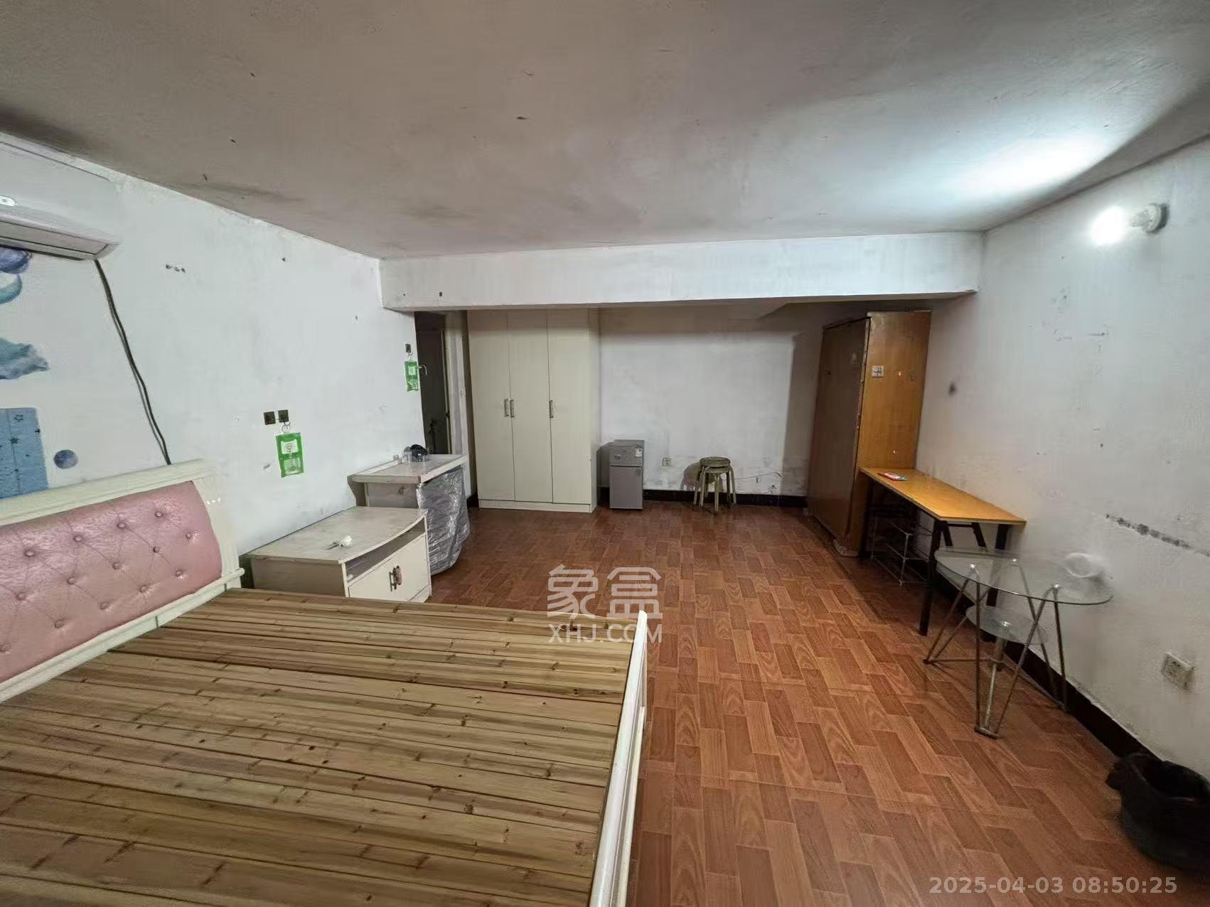 鄱阳小区 1室1厅1卫 700.0元/月 鄱阳小区 1室1厅1卫 700.0元/月室内图