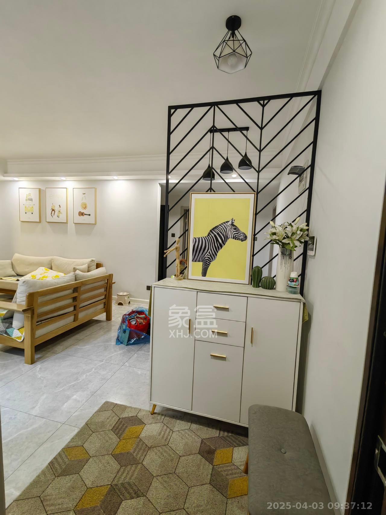 怡海星城 3室2厅1卫 2000.0元/月 怡海星城 3室2厅1卫 2000.0元/月室内图