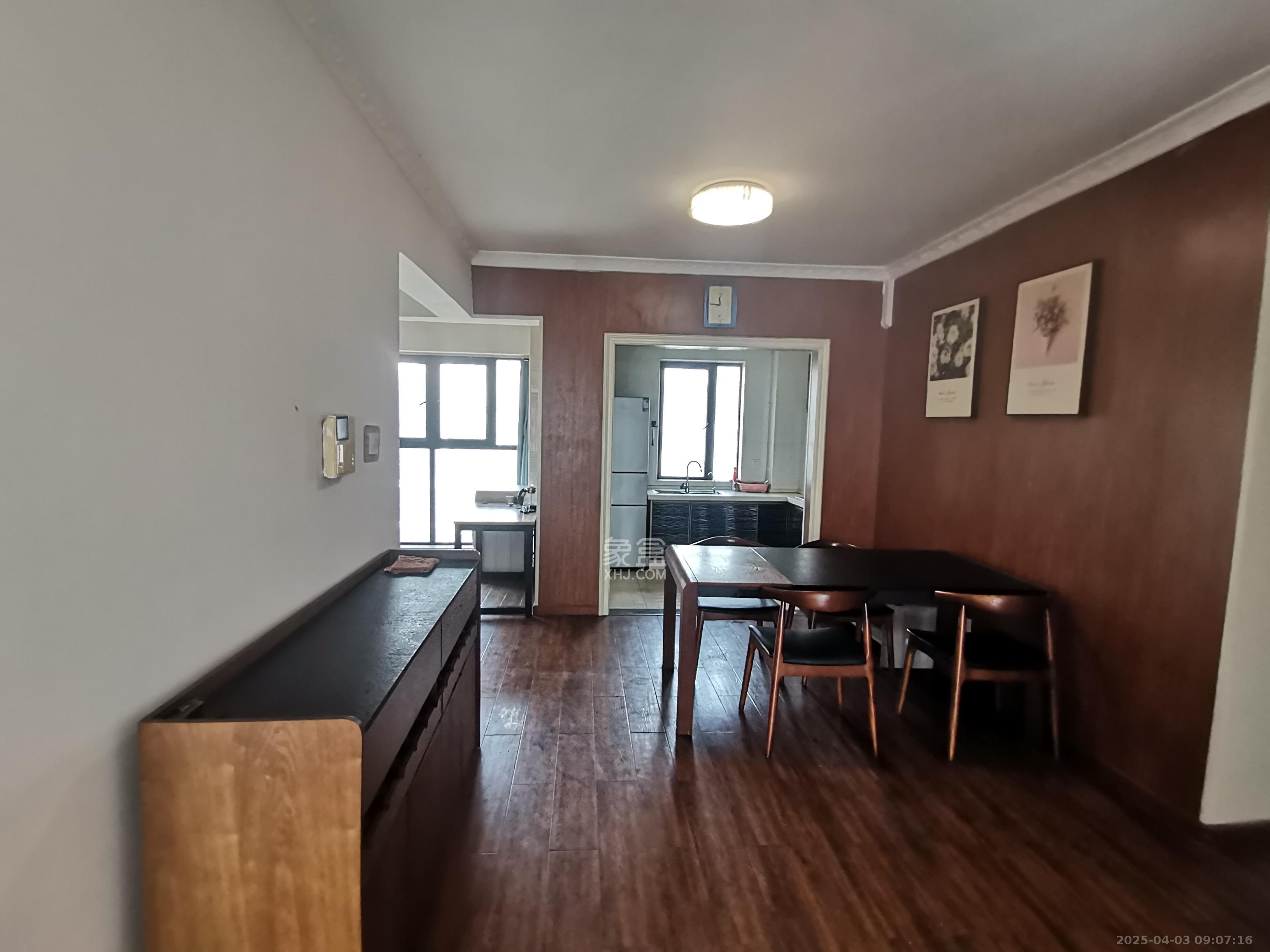 嘉宇盛世华章 3室2厅2卫 2600.0元/月 嘉宇盛世华章 3室2厅2卫 2600.0元/月室内图