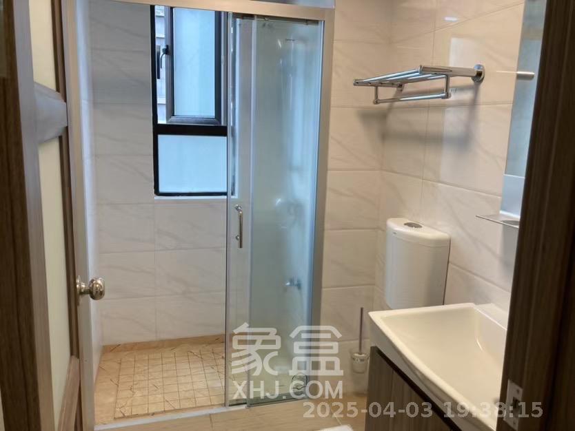 碧桂园荟隽棠  3室2厅2卫   2300.00元/月室内图