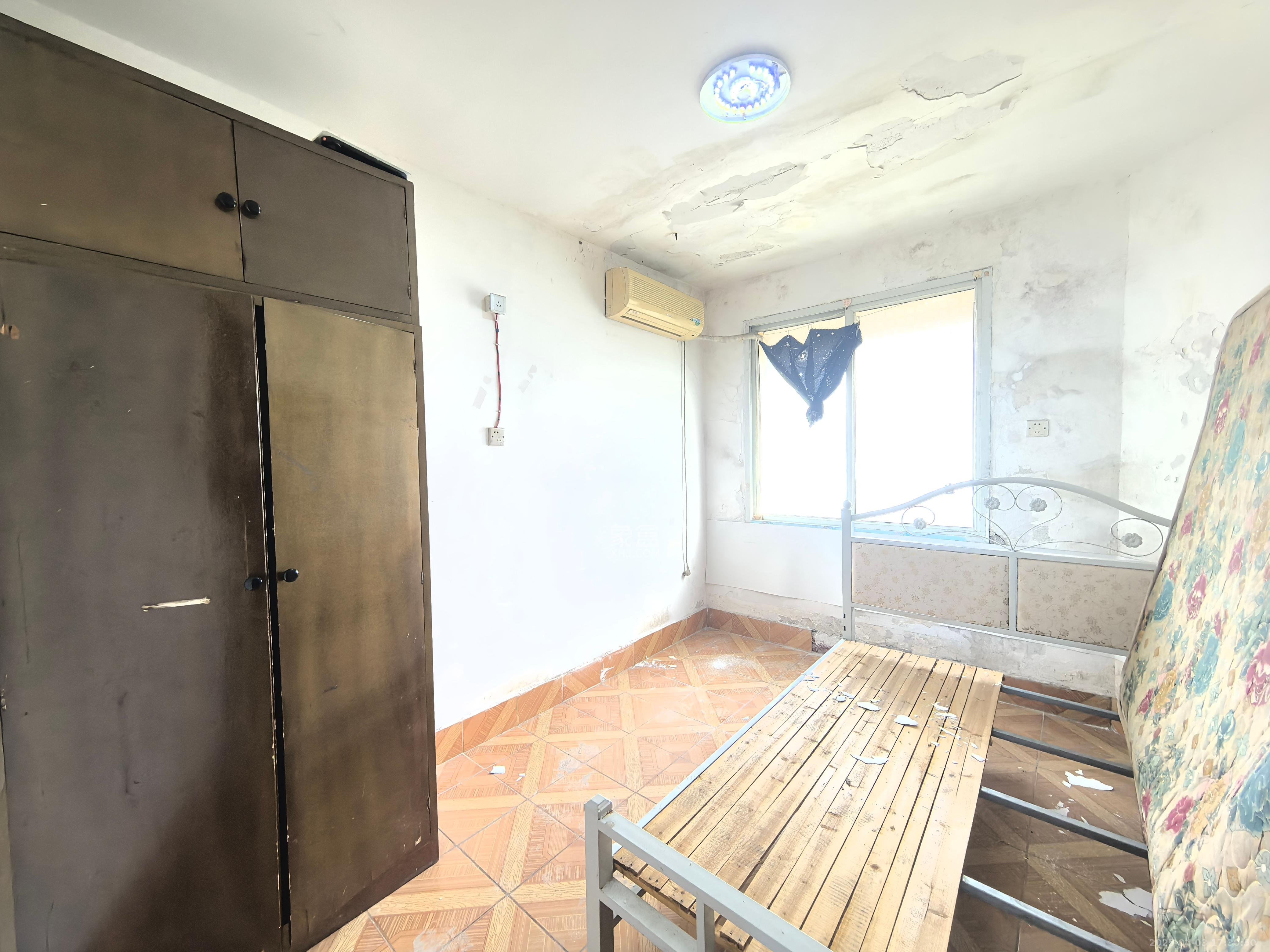 丽臣小区 2室1厅1卫 1800.0元/月 丽臣小区 2室1厅1卫 1800.0元/月室内图