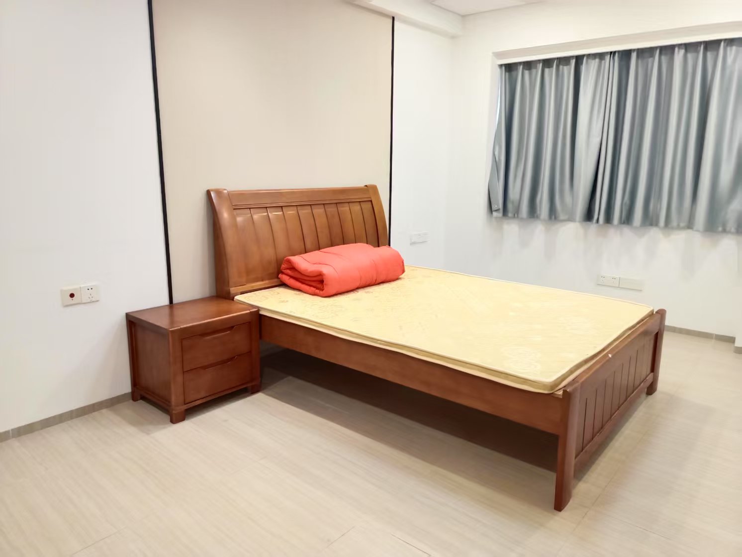 海航豪庭南苑  1室1厅1卫   2300.00元/月小区图
