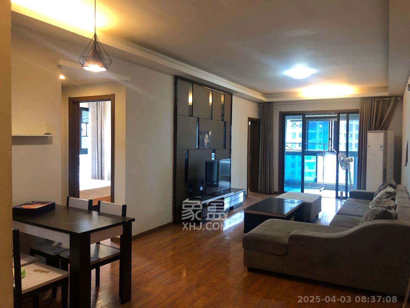 藏珑湖上国际花园 3室2厅2卫 2700.0元/月 藏珑湖上国际花园 3室2厅2卫 2700.0元/月室内图