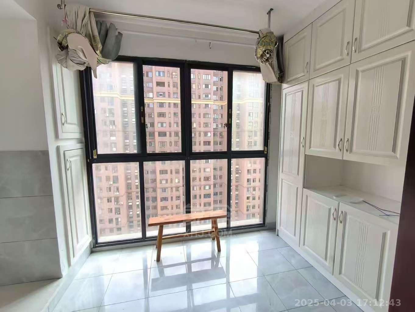 湘银星城 3室2厅2卫 1800.0元/月 湘银星城 3室2厅2卫 1800.0元/月室内图