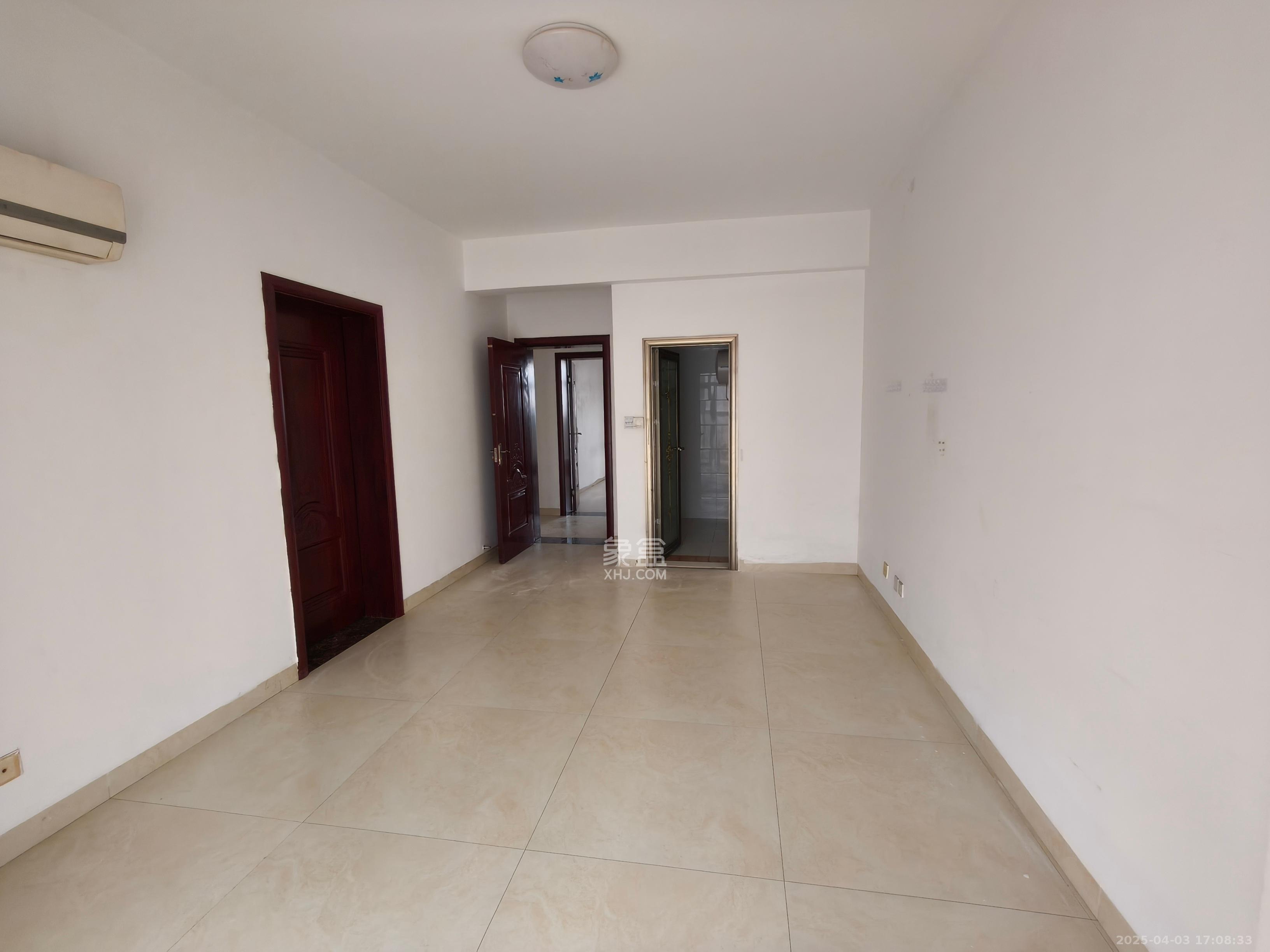 景荣华苑  4室2厅2卫    2600.0元/月室内图