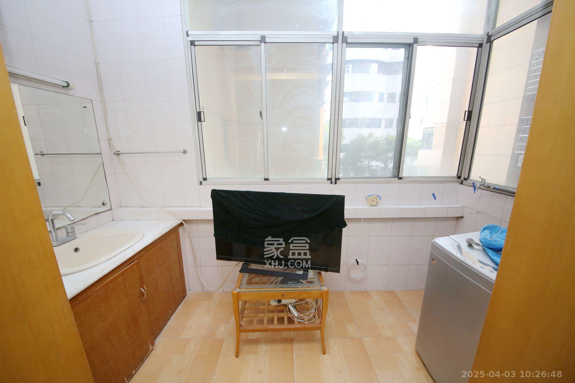 省政府五所 3室1厅1卫 3700.0元/月 省政府五所 3室1厅1卫 3700.0元/月室内图