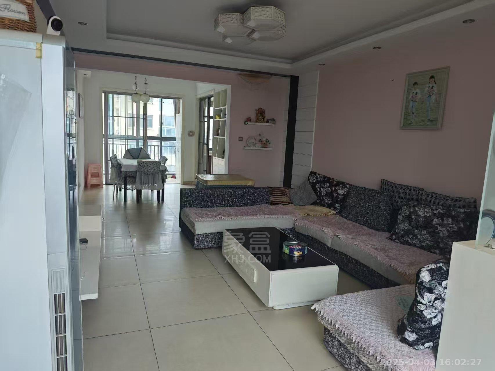 中央皇庭 2室2厅1卫 1500.0元/月 中央皇庭 2室2厅1卫 1500.0元/月室内图