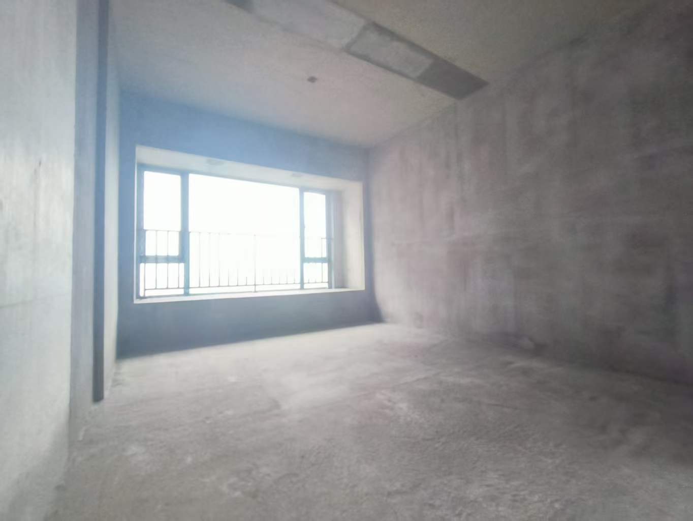 中交世通新城 4室1厅2卫 2000.0元/月 中交世通新城 4室1厅2卫 2000.0元/月室内图