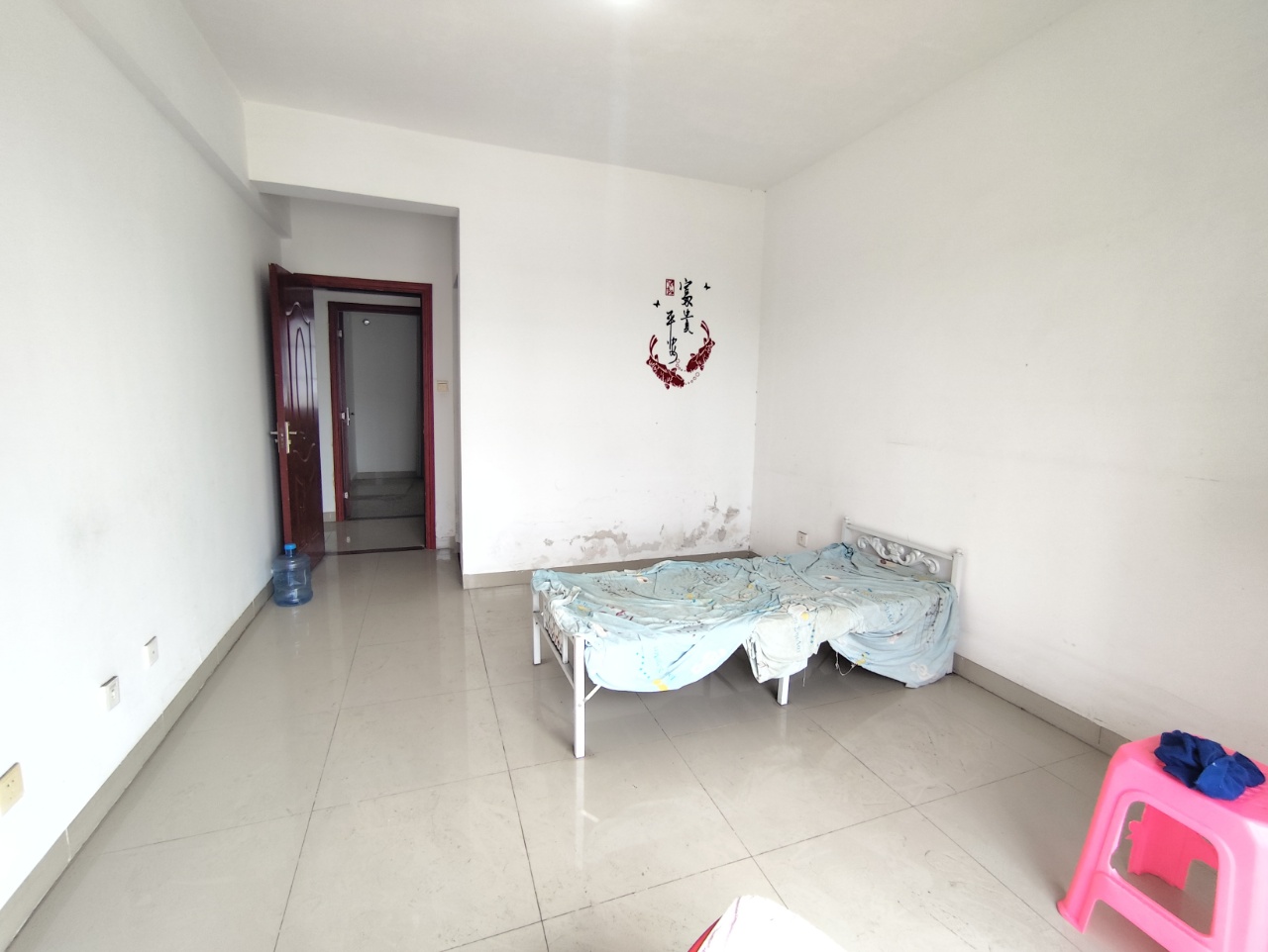 滨涯小区一期(滨涯村一区)  3室2厅1卫    2000.0元/月 滨涯小区一期(滨涯村一区)  3室2厅1卫    2000.0元/月室内图