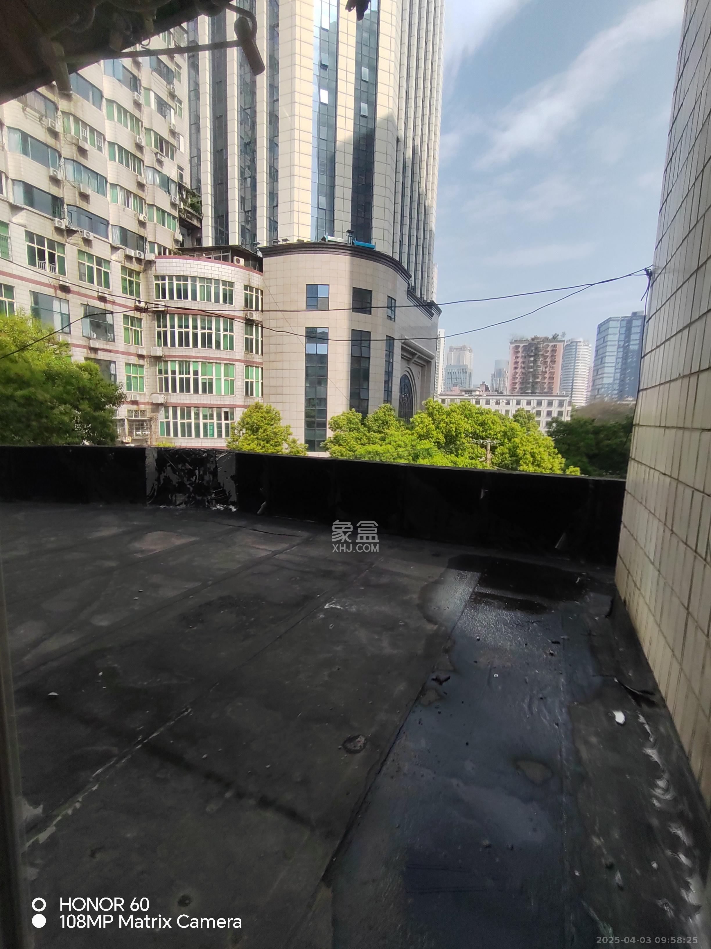 白沙路建行宿舍  3室1厅1卫   1800.00元/月室内图