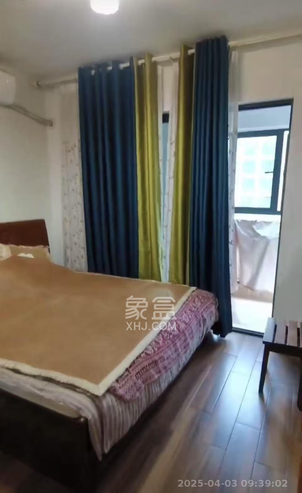 中建芙蓉嘉苑  3室2厅2卫   2300.00元/月室内图