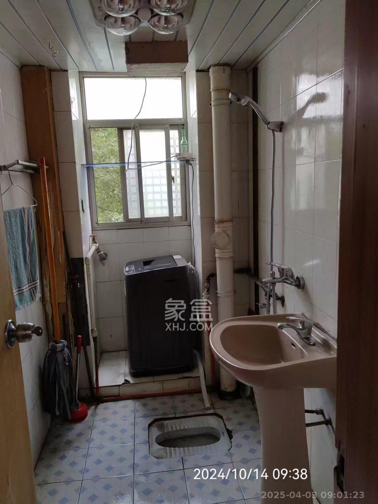 紫荆园社区新铁路宿舍（长铁下大垅）  2室2厅1卫   1500.00元/月室内图