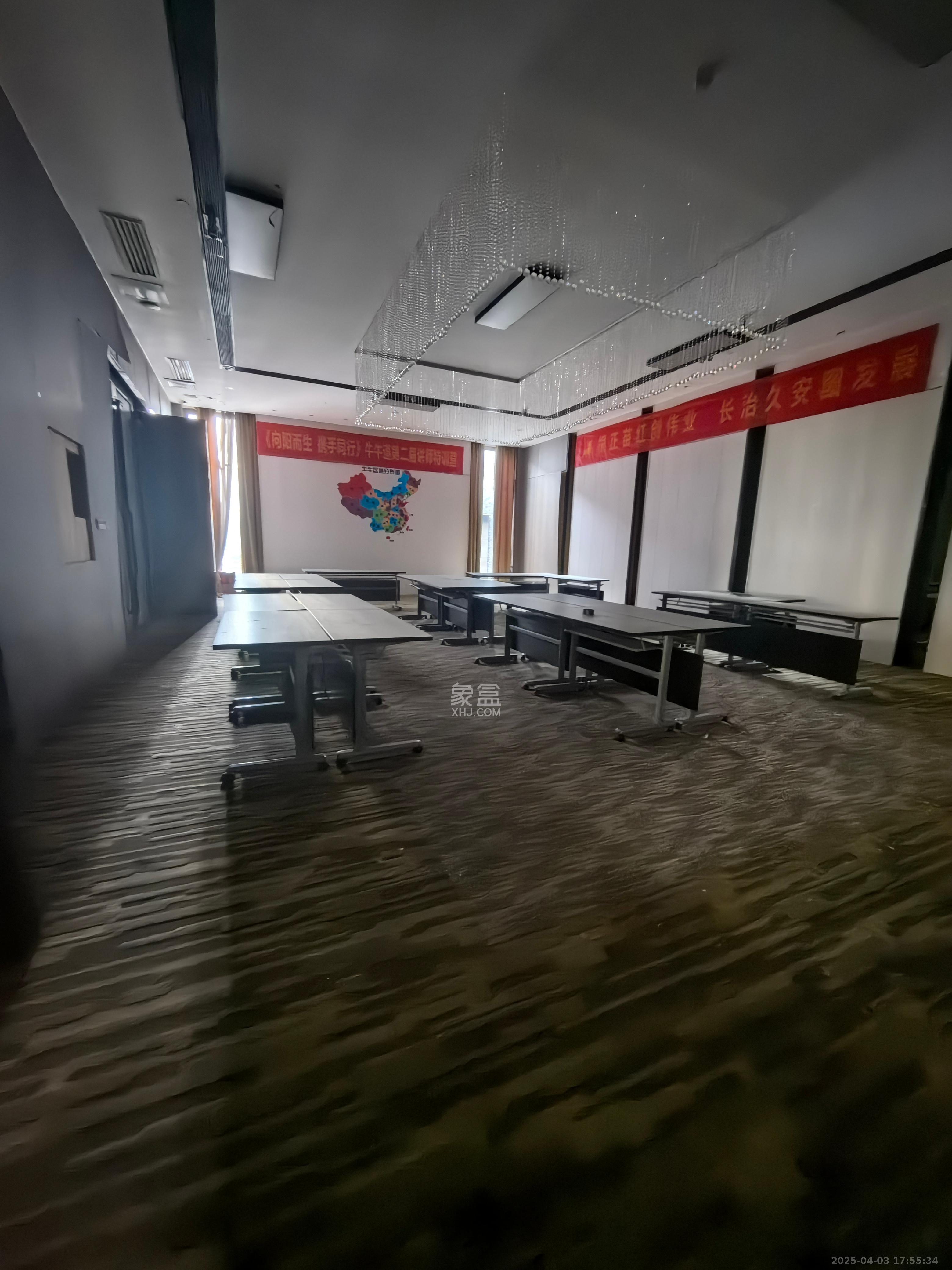 长沙总部基地   1818.03㎡     55000.00元/月室内图