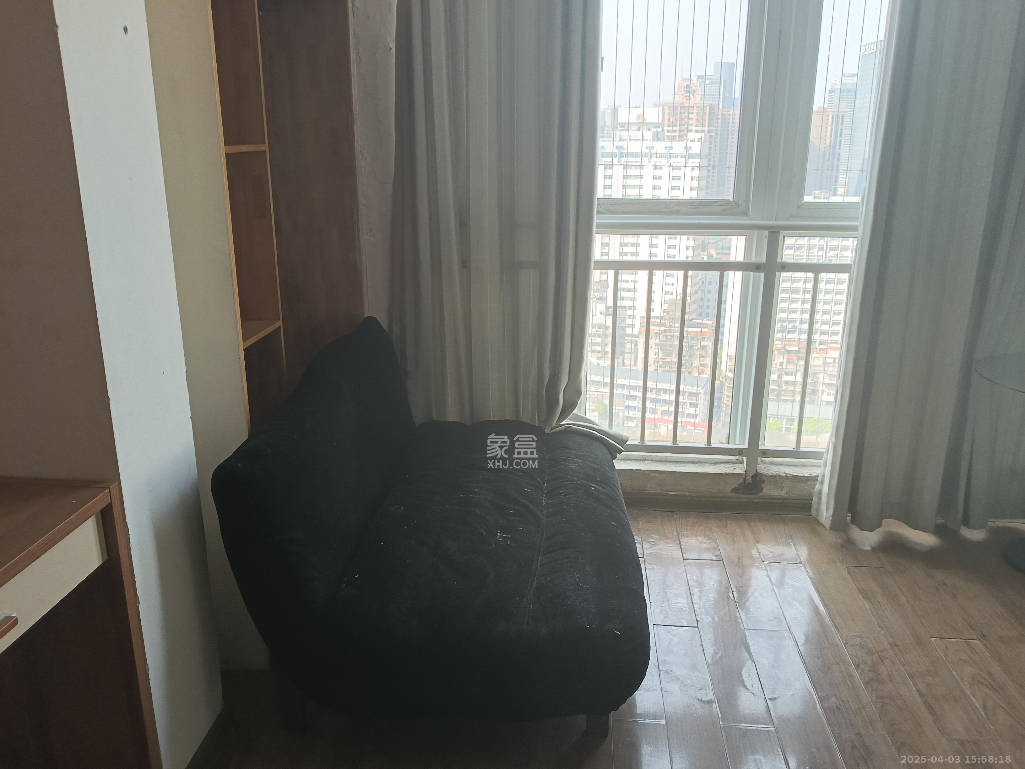 天心华庭 1室0厅0卫 2200.0元/月 天心华庭 1室0厅0卫 2200.0元/月室内图