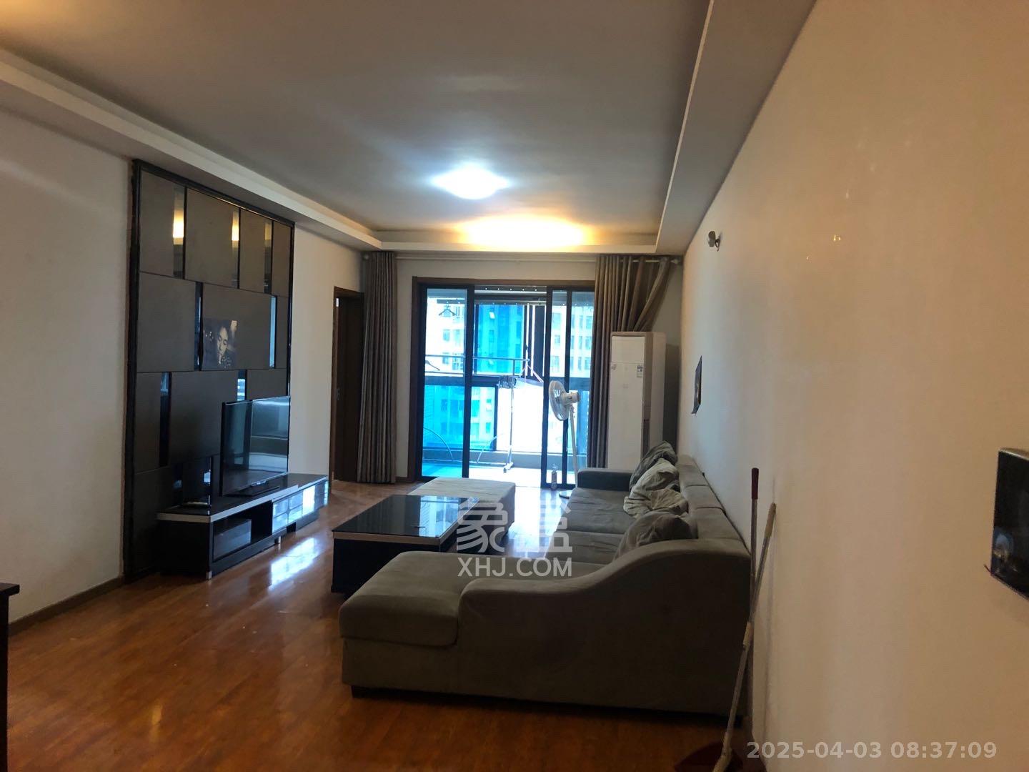 藏珑湖上国际花园 3室2厅2卫 2700.0元/月 藏珑湖上国际花园 3室2厅2卫 2700.0元/月室内图