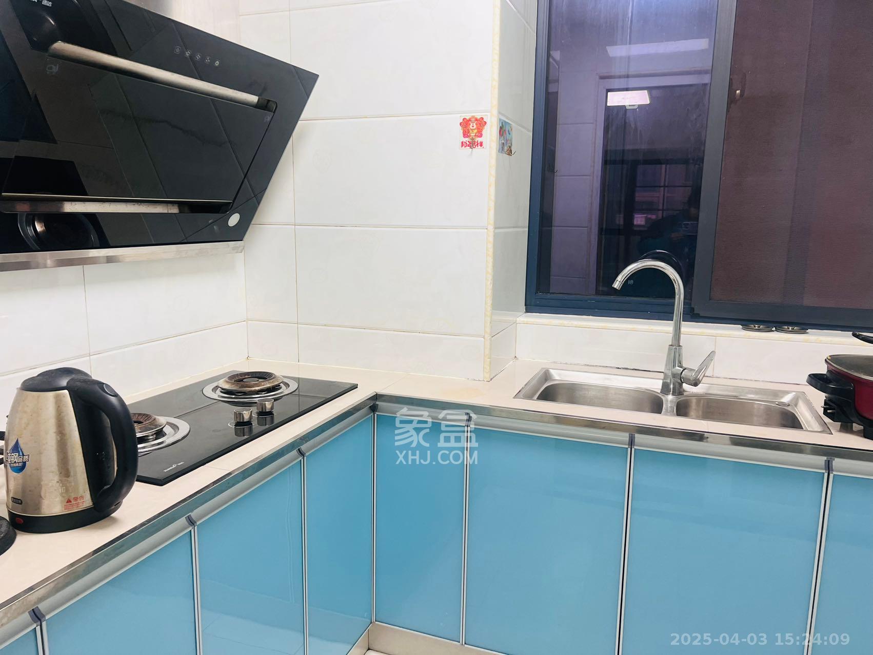 中南红领邦(红星嘉和苑) 3室1厅1卫 2400.0元/月 中南红领邦(红星嘉和苑) 3室1厅1卫 2400.0元/月室内图