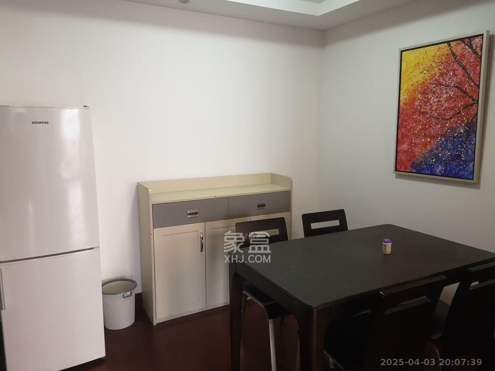 复地崑玉国际一期 2室2厅1卫 4800.0元/月 复地崑玉国际一期 2室2厅1卫 4800.0元/月室内图